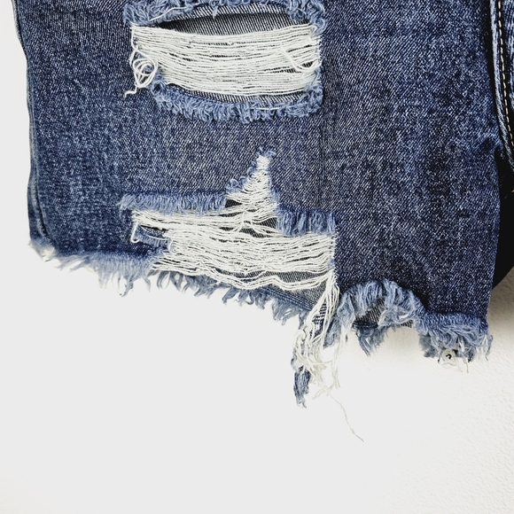 KanCan Distressed Denim Jean Shorts NWT - Picture 6 of 8